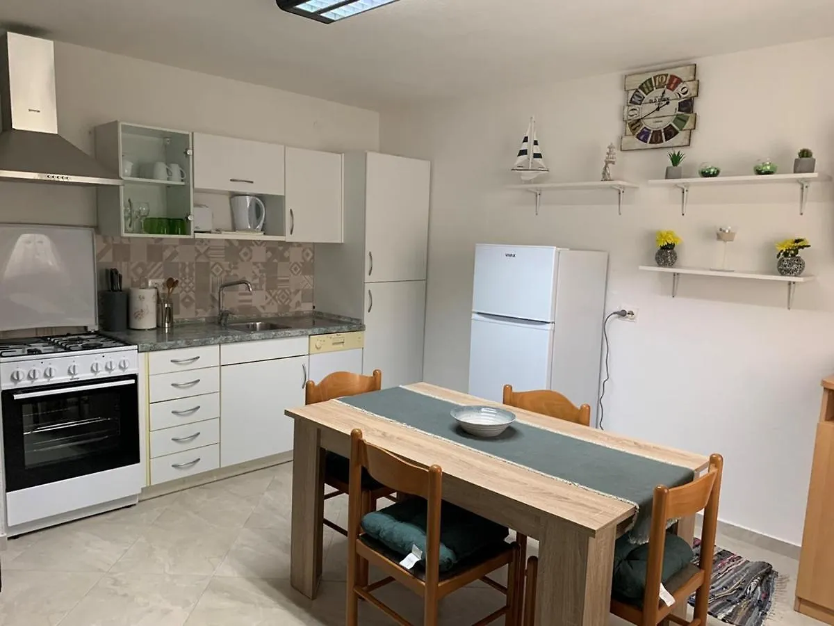 Linda Apartments Zambrattia Savudrija 3*,  Kroatien